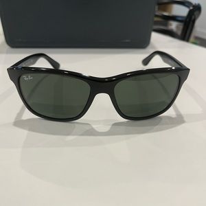 Ray-Ban Classic Black Sunglasses with Dark Green Lenses